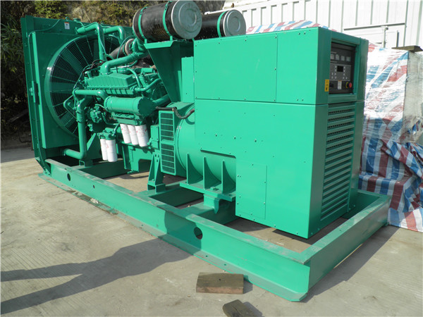 南明发电车出租-柴油发电机组在使用的过程中应该做好哪些防护工作