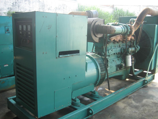 南明租赁发电机- 发电机碳刷磨损的原因是什么