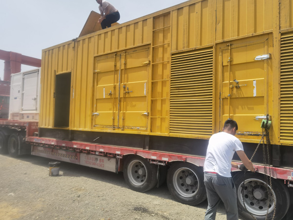 南明除了负载情况和发动机维护，还有哪些因素会影响 200kw 柴油发电机的油耗？