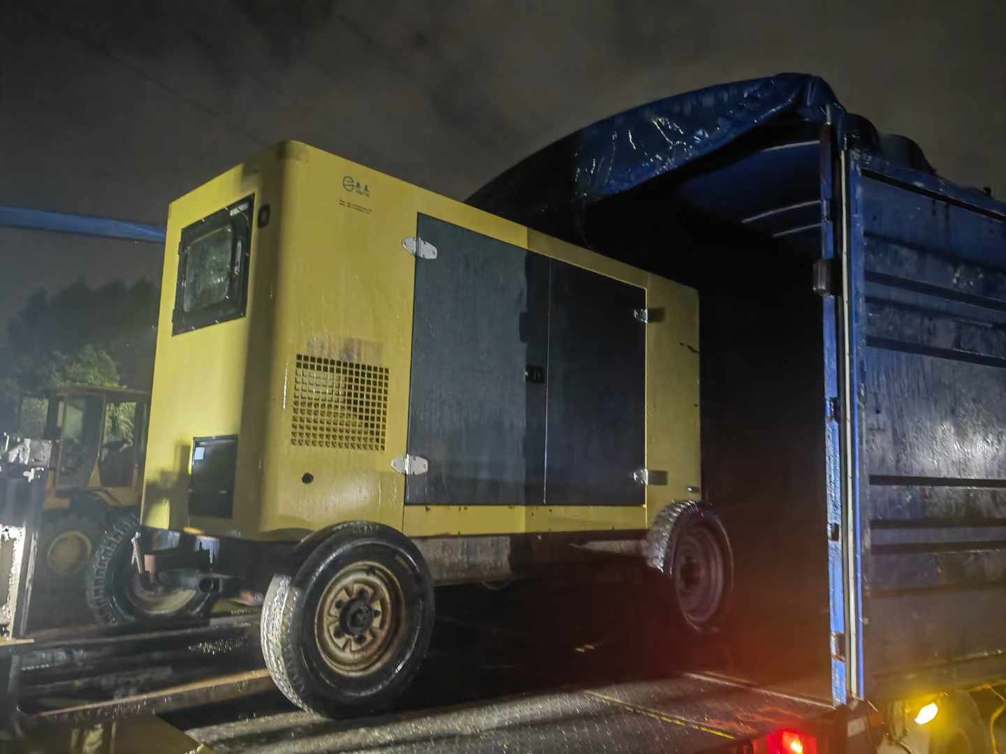 南明如何根据负载特性选择合适的柴油发电机？