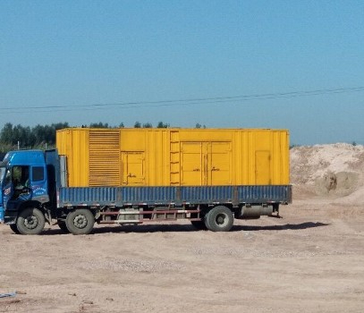 南明发电机出租如何判断柴油发电机冷却液是否需要更换？