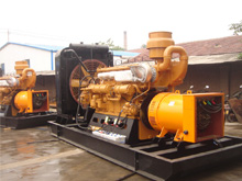 南明发电机组的频率规格是如何确定的？