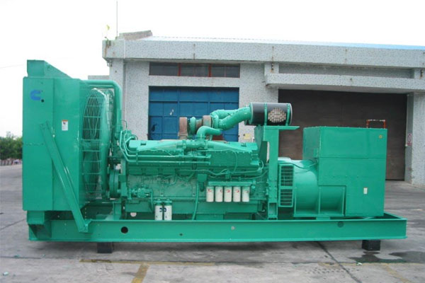 南明工厂发电机应急发电时如何更准确地检查发电机状态？