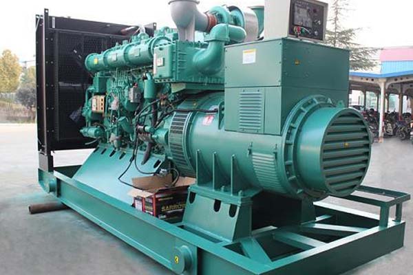 南明工厂发电机应急发电中如何优化燃油储备管理？