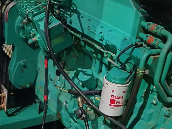 南明如何确定新的发电机组控制系统是否与原系统兼容?