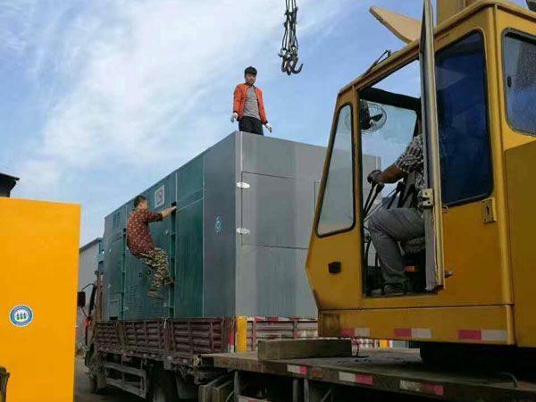 南明更换水冷式机油散热器密封件的操作流程是怎样的？